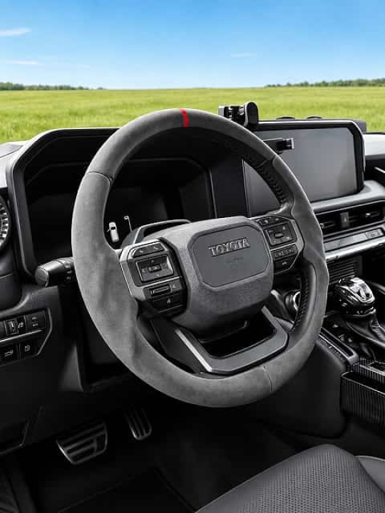 Bọc vô lăng Toyota Land Cruiser FJ